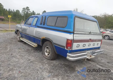 1993 Dodge D-Series D150 z USA, uszkodzony, nr VIN 3B7HE13Y6PM141710